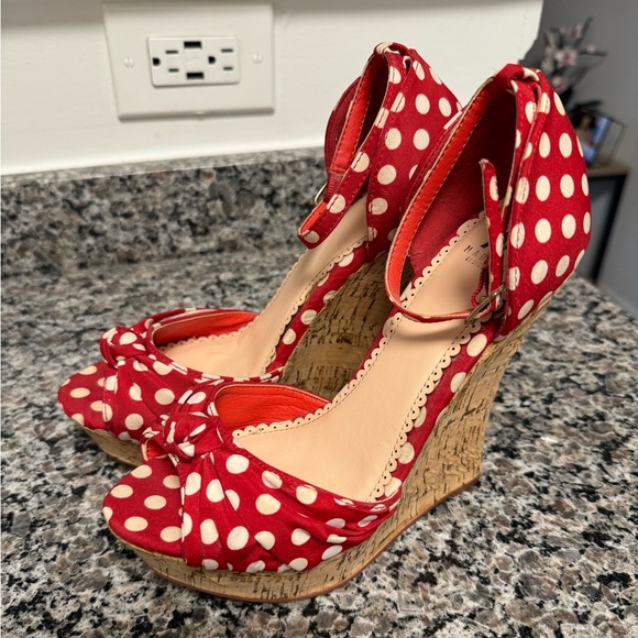 Red Polka Dot Wedge Sandals - Picture 2 of 7